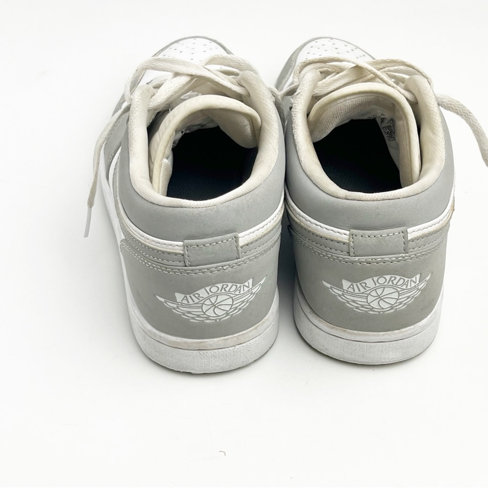 NIKE Jordan 1 Wolf Gray White Low Top Lace Up Sneakers #DC0774-105, Size 6.5 - Picture 5 of 15